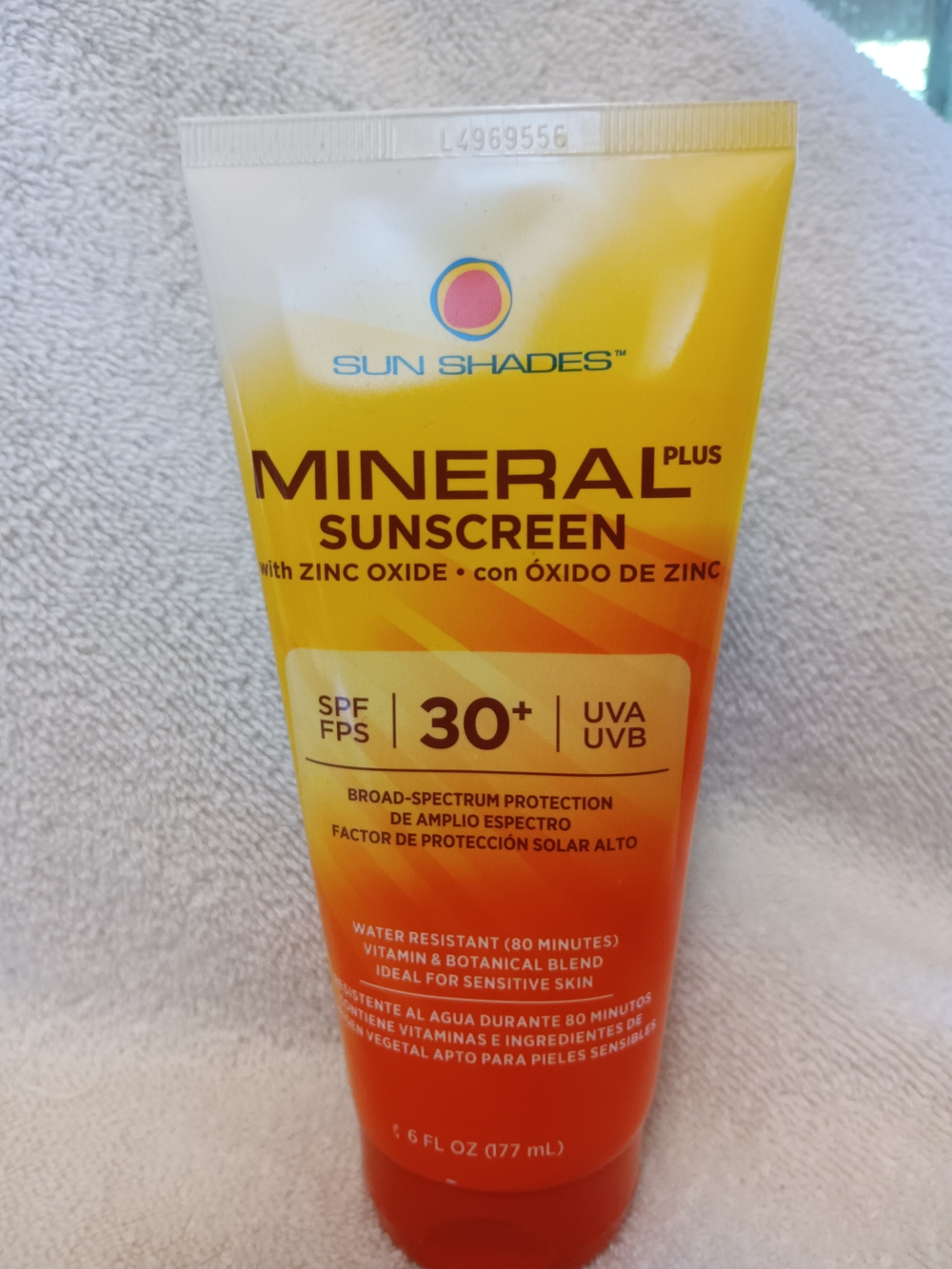 Sun Shades Mineral Plus SPF 30+ Sunscreen - Yellow & Orange For the Whole Family